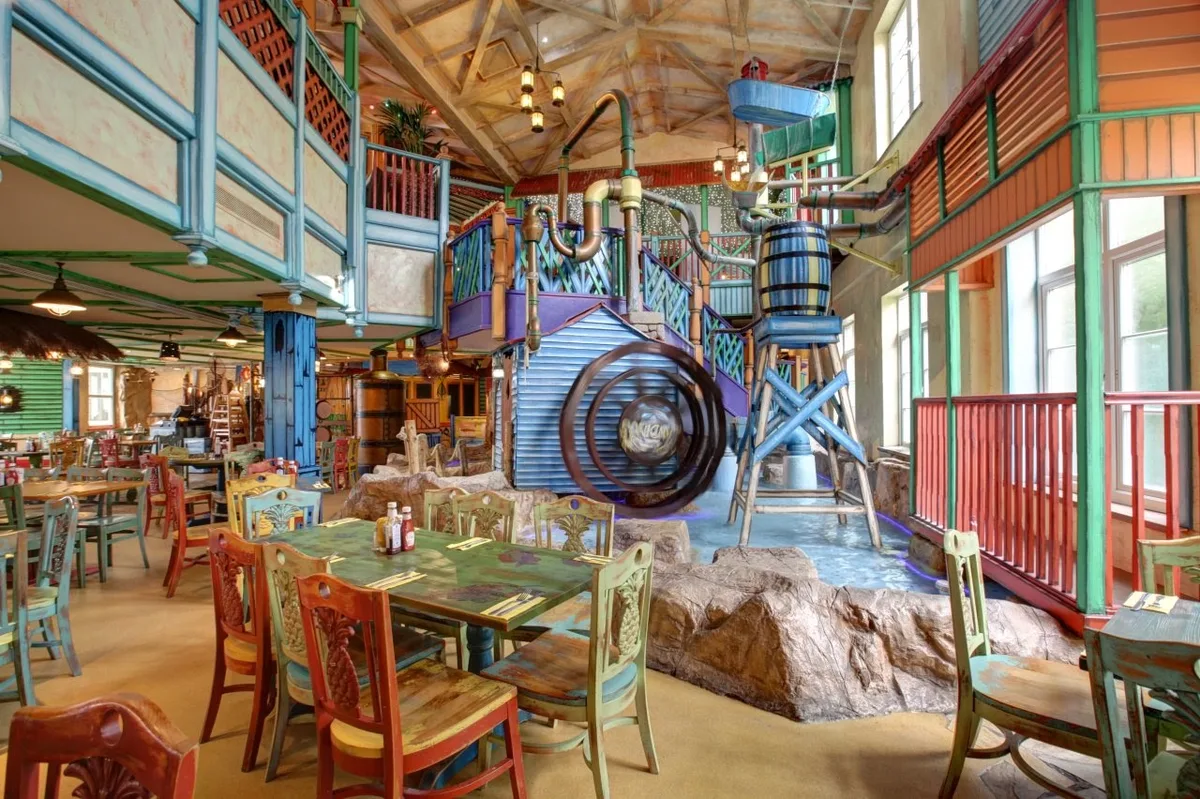 Splash Landings Hotel — 4