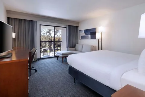 Courtyard by Marriott Tampa North/I-75 Fletcher — 2