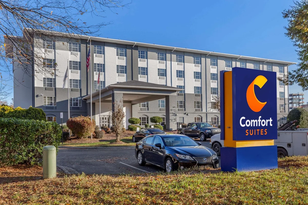 Comfort Suites Pineville - Ballantyne Area — 2