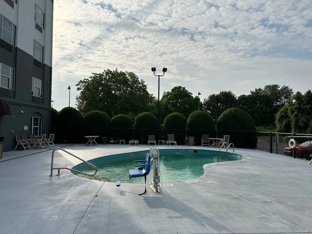 Comfort Suites Pineville - Ballantyne Area — 5