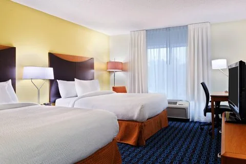 Fairfield by Marriott Inn & Suites Charlotte Arrowood — 2