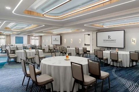 Renaissance Charlotte SouthPark Hotel — 4