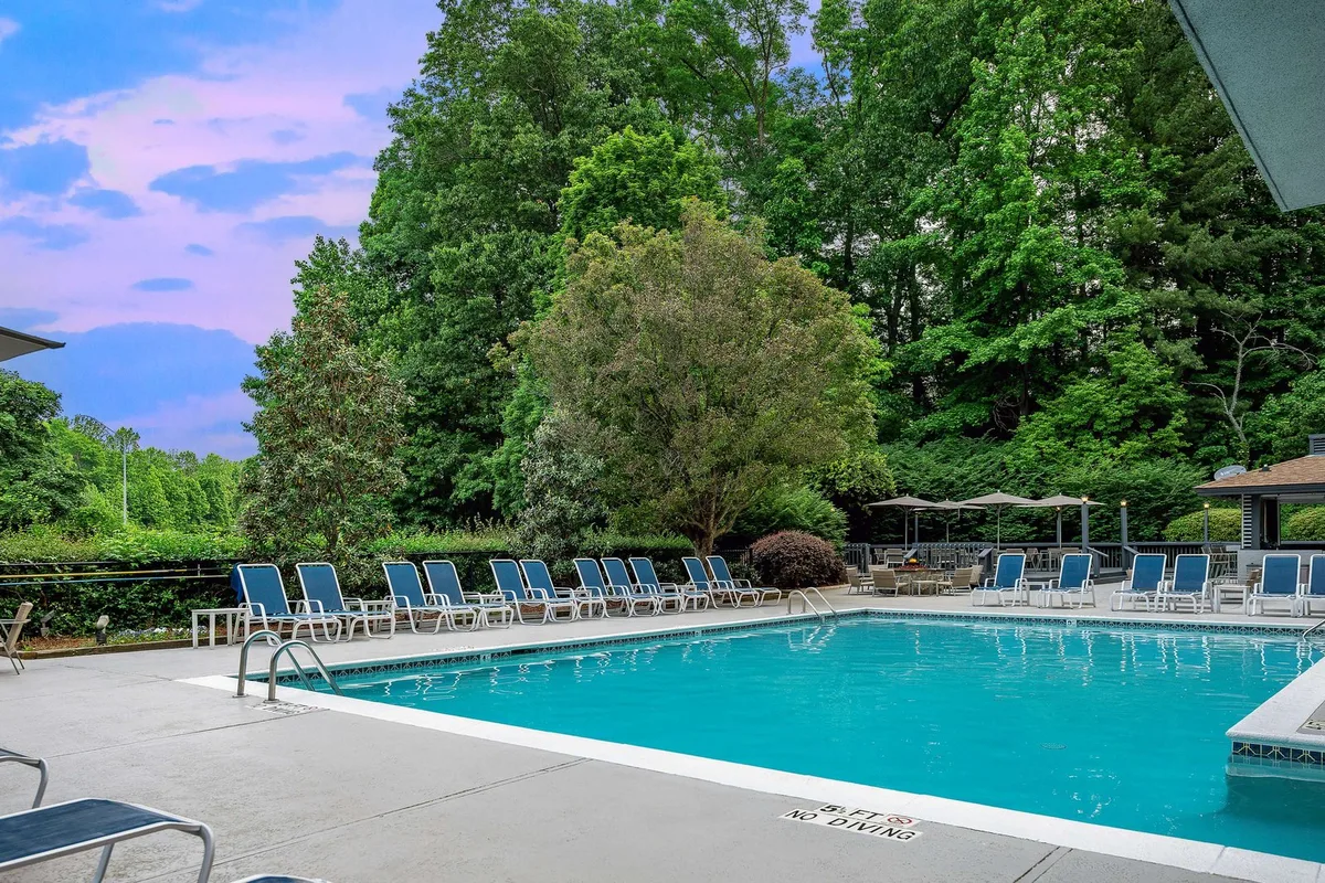 Sonesta Charlotte Lower South End — 2