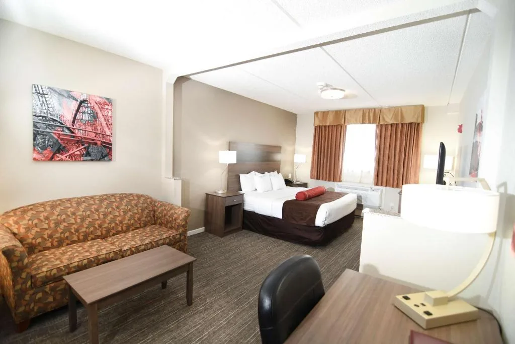 Best Western Plus Sandusky Hotel & Suites