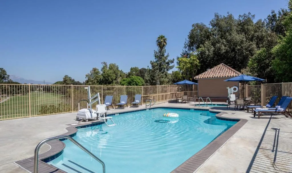 Ayres Suites Diamond Bar — 4
