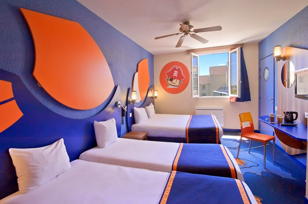 Explorers Hotel — 5