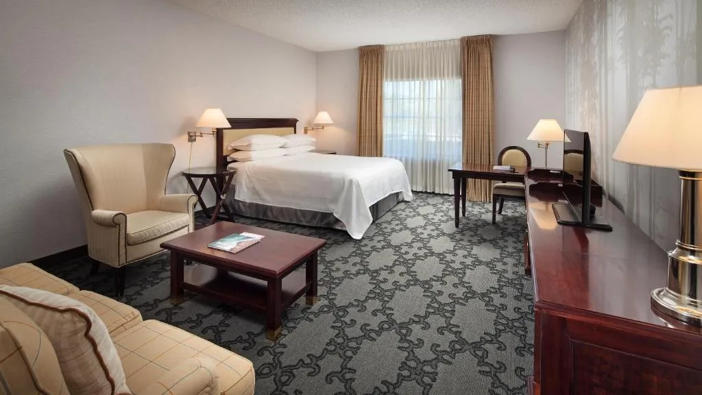 Anaheim Majestic Garden Hotel — 2