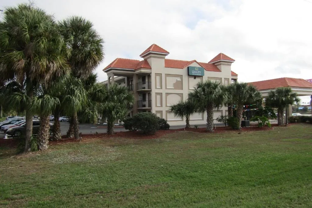Quality Inn & Suites Kissimmee near Main Gate — 2