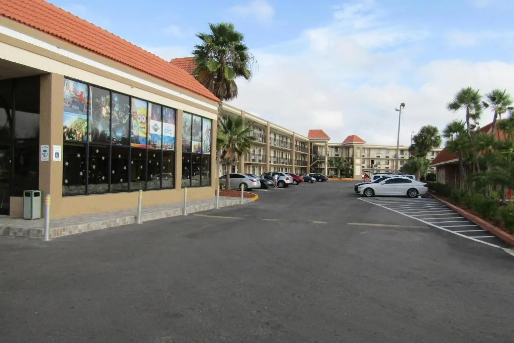 Quality Inn & Suites Kissimmee near Main Gate — 5