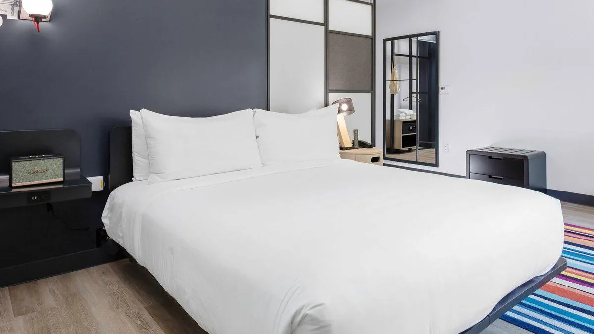 Aloft by Marriott Orlando Lake Buena Vista — 3