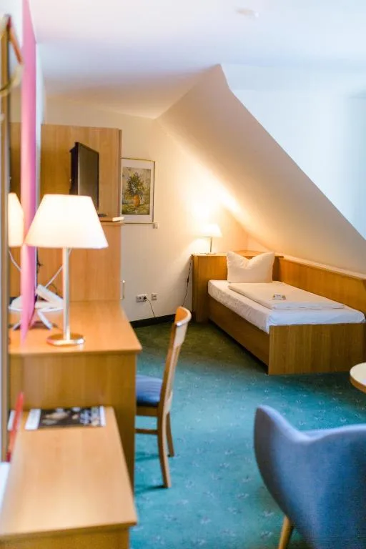 Akzent Hotel Zur Grünen Eiche — 2