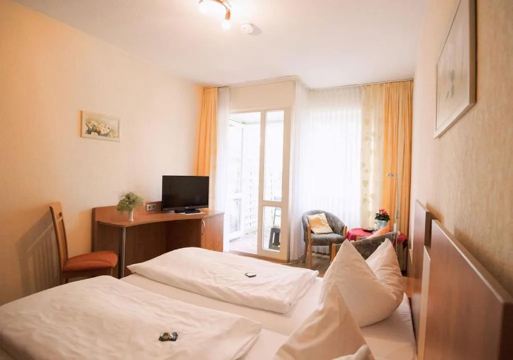 Hotel-Pension Am Böhmepark — 5