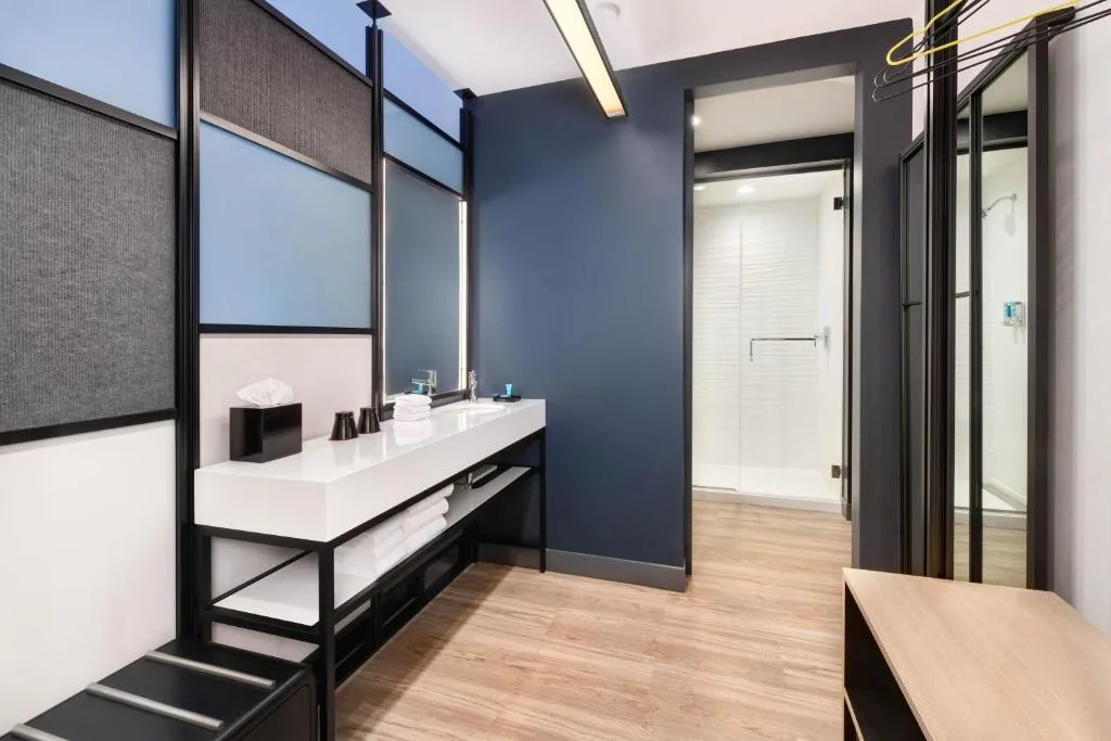 Aloft by Marriott Cincinnati West Chester — 3