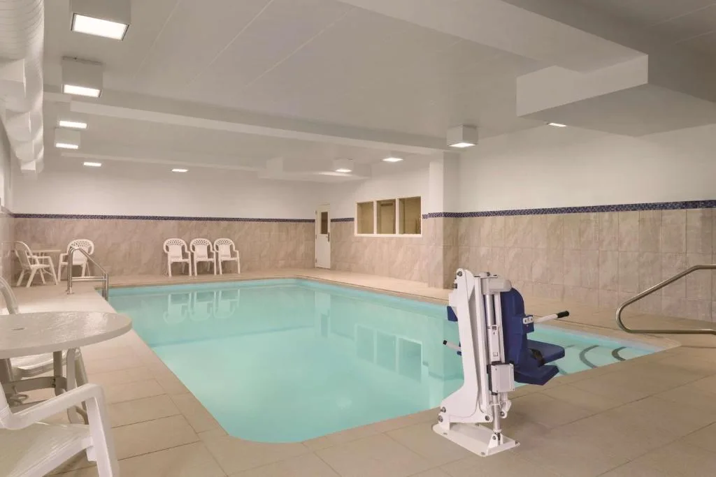 Hampton Inn Cincinnati Kings Island — 4