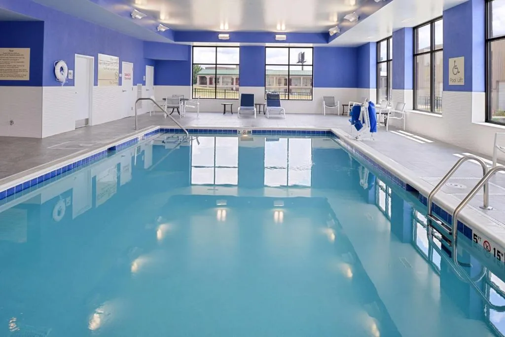 Hampton Inn & Suites Cincinnati-Mason, Ohio — 5