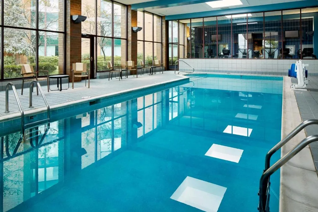 Marriott Cincinnati Northeast — 4