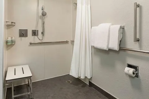 Courtyard by Marriott Anaheim Buena Park — 5