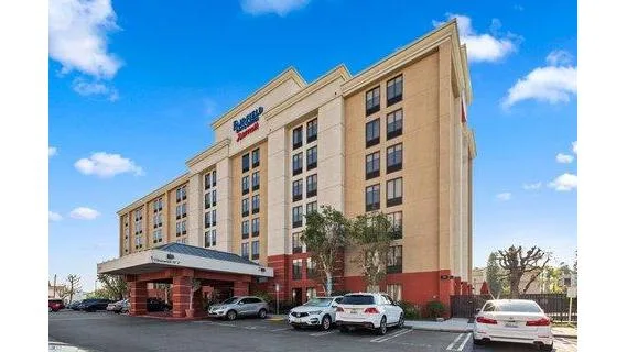 Fairfield by Marriott Inn & Suites Anaheim North/Buena Park — 5