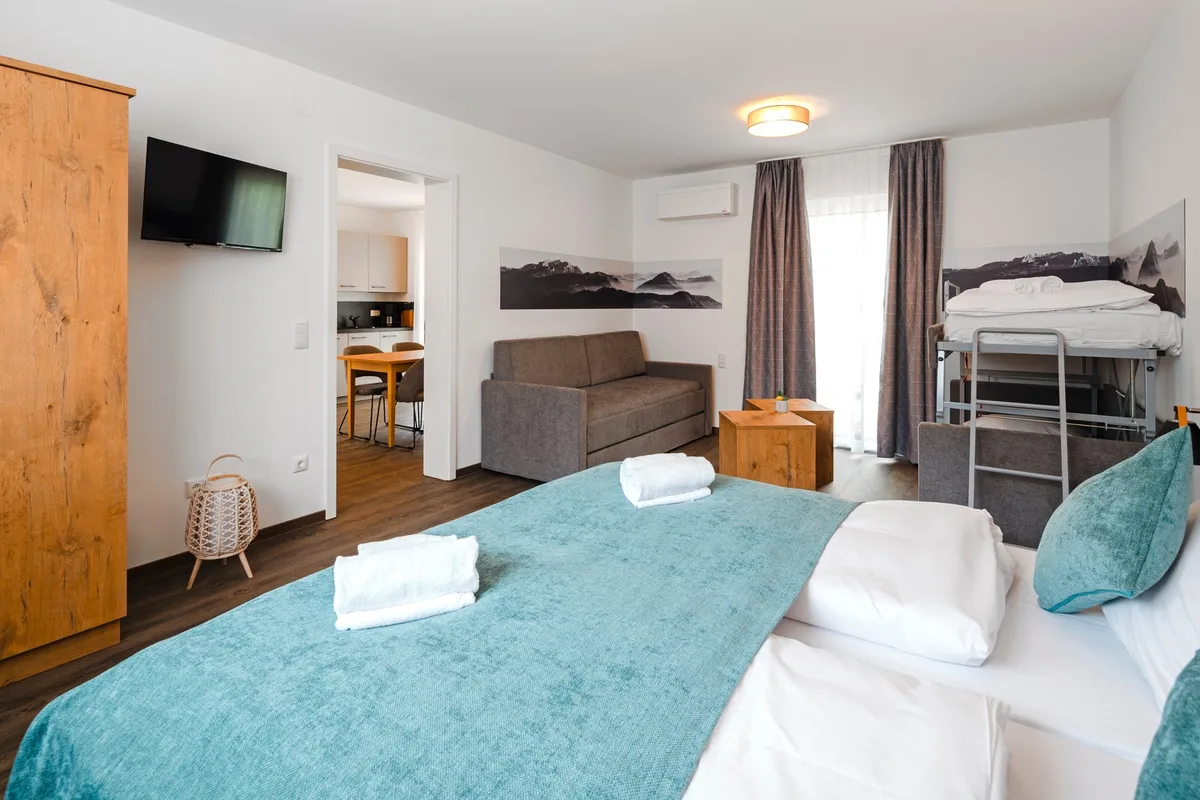 Hotel Nice — 3