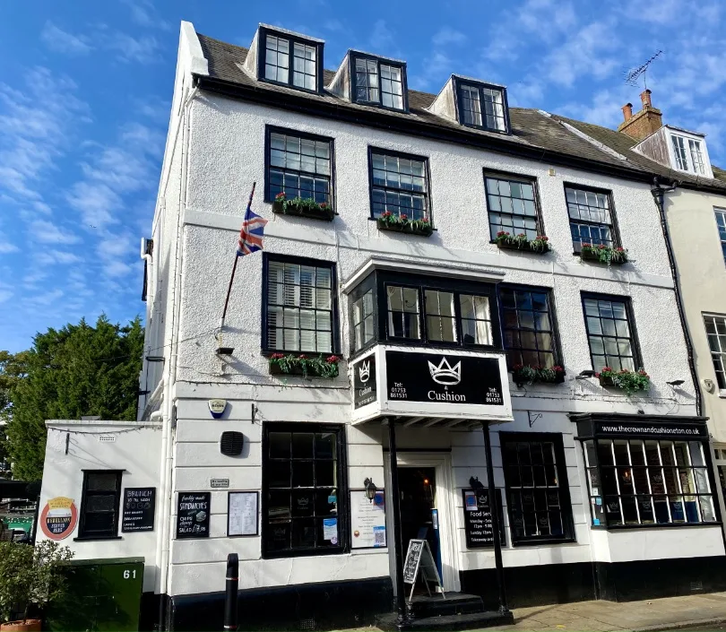 Crown & Cushion Inn — 3