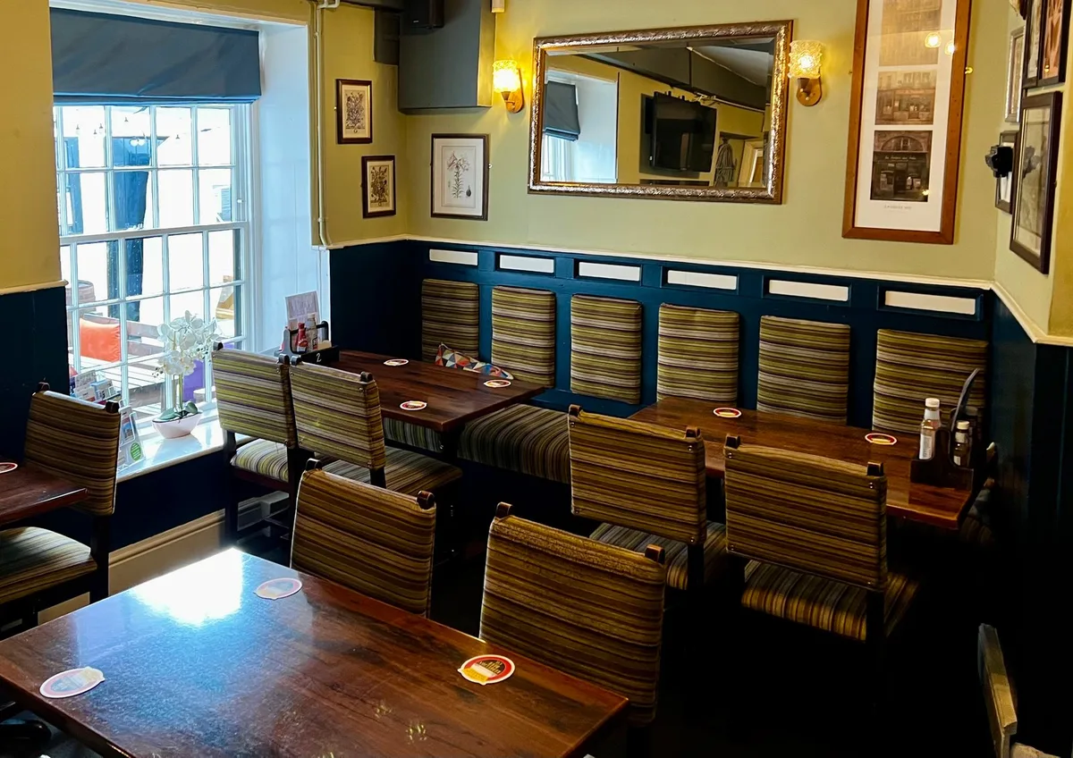 Crown & Cushion Inn — 4