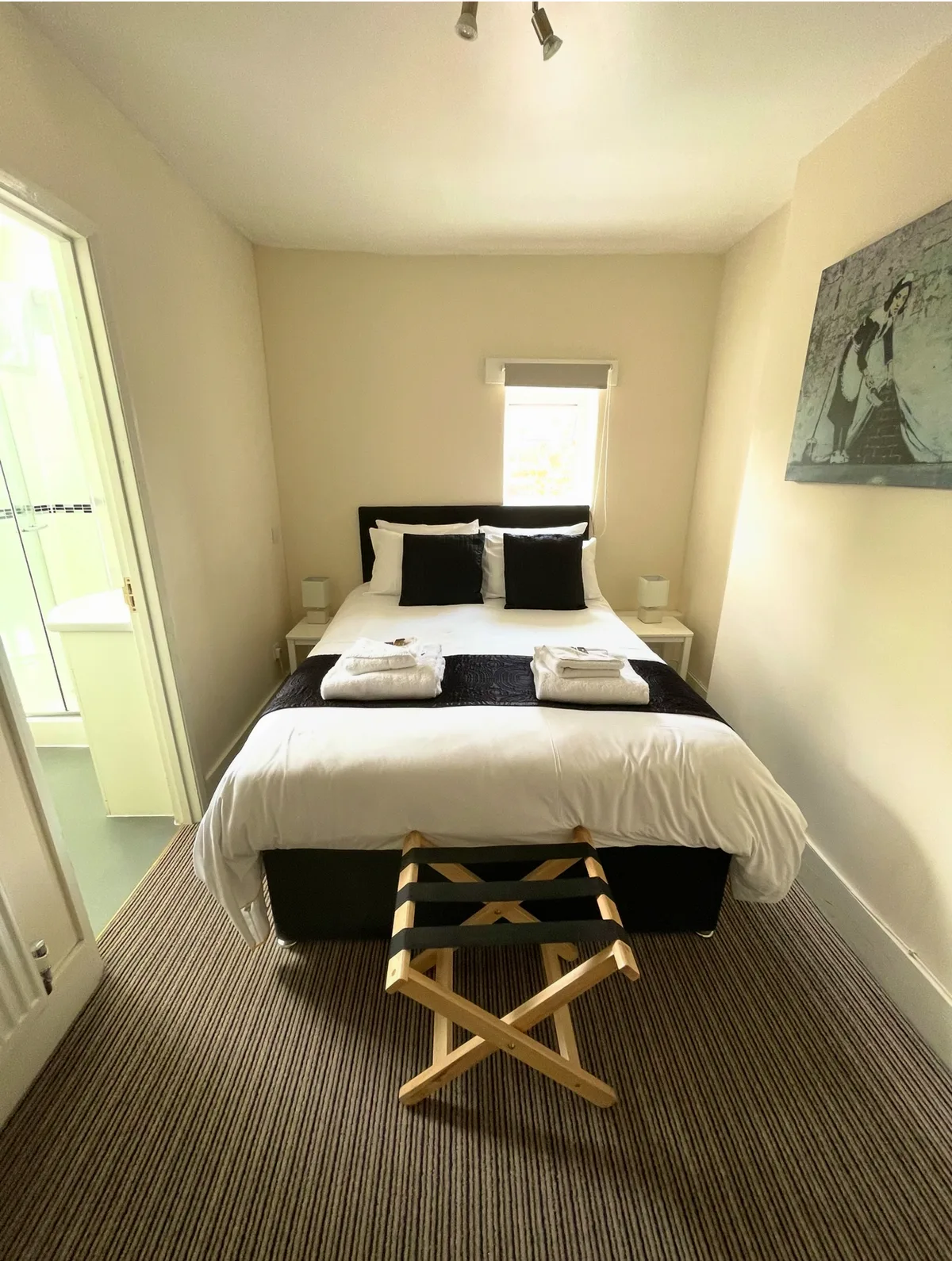 Crown & Cushion Inn — 5
