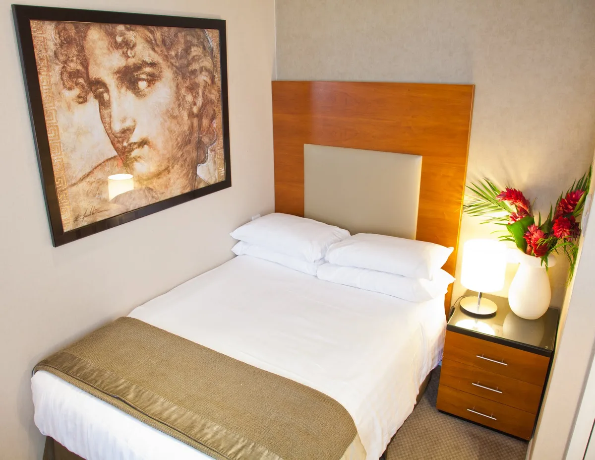 Royal Adelaide Hotel — 5