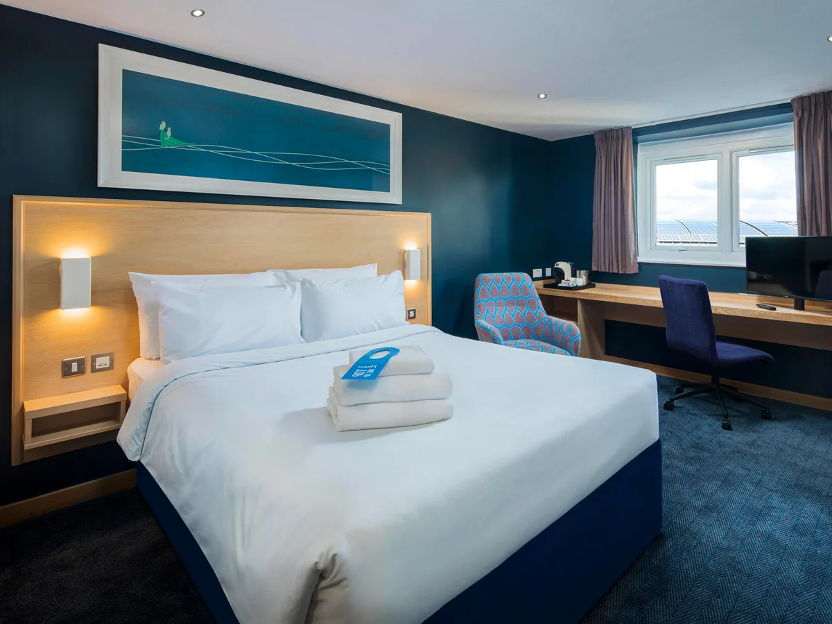 Travelodge Slough — 3