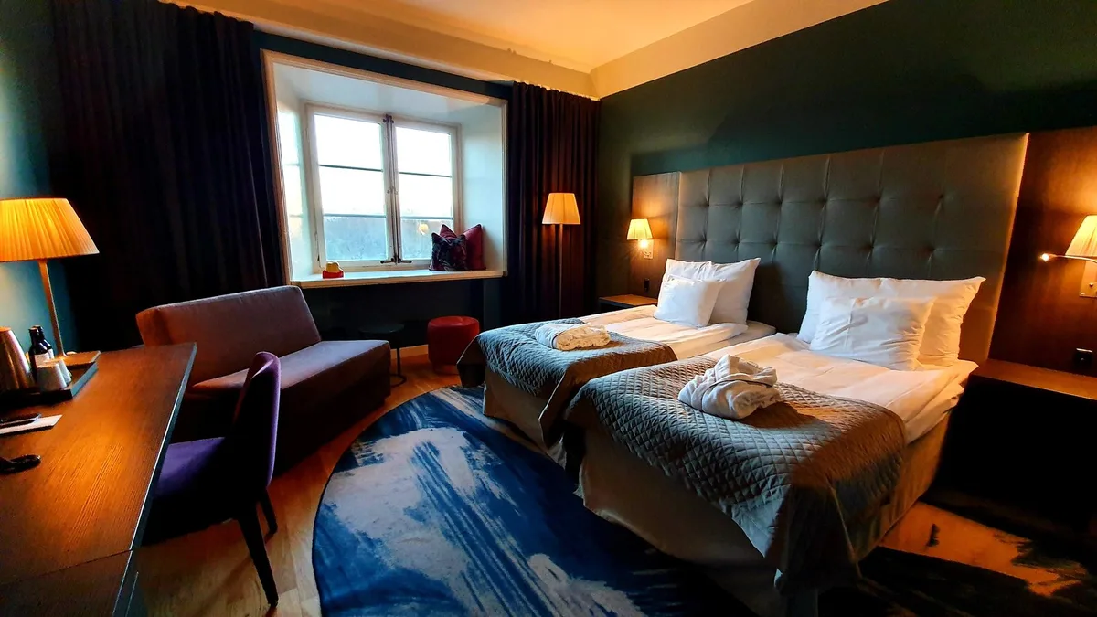 Clarion Hotel Post — 4