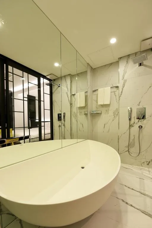Hotel Infini — 3