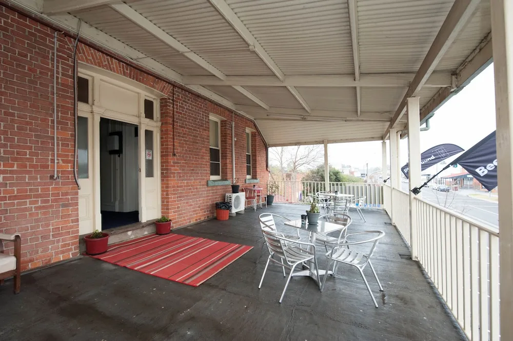 Riverina Hotel — 2