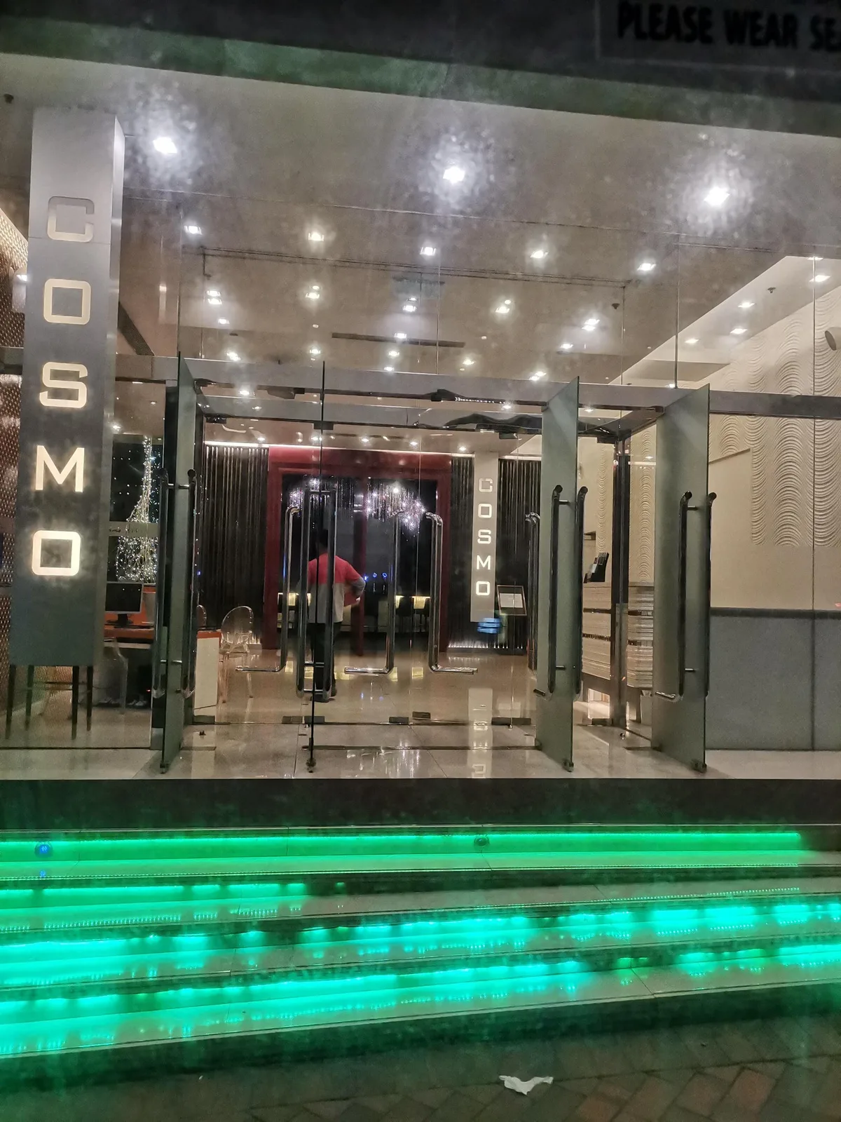 Cosmo Hotel Wan Chai Hong Kong — 5