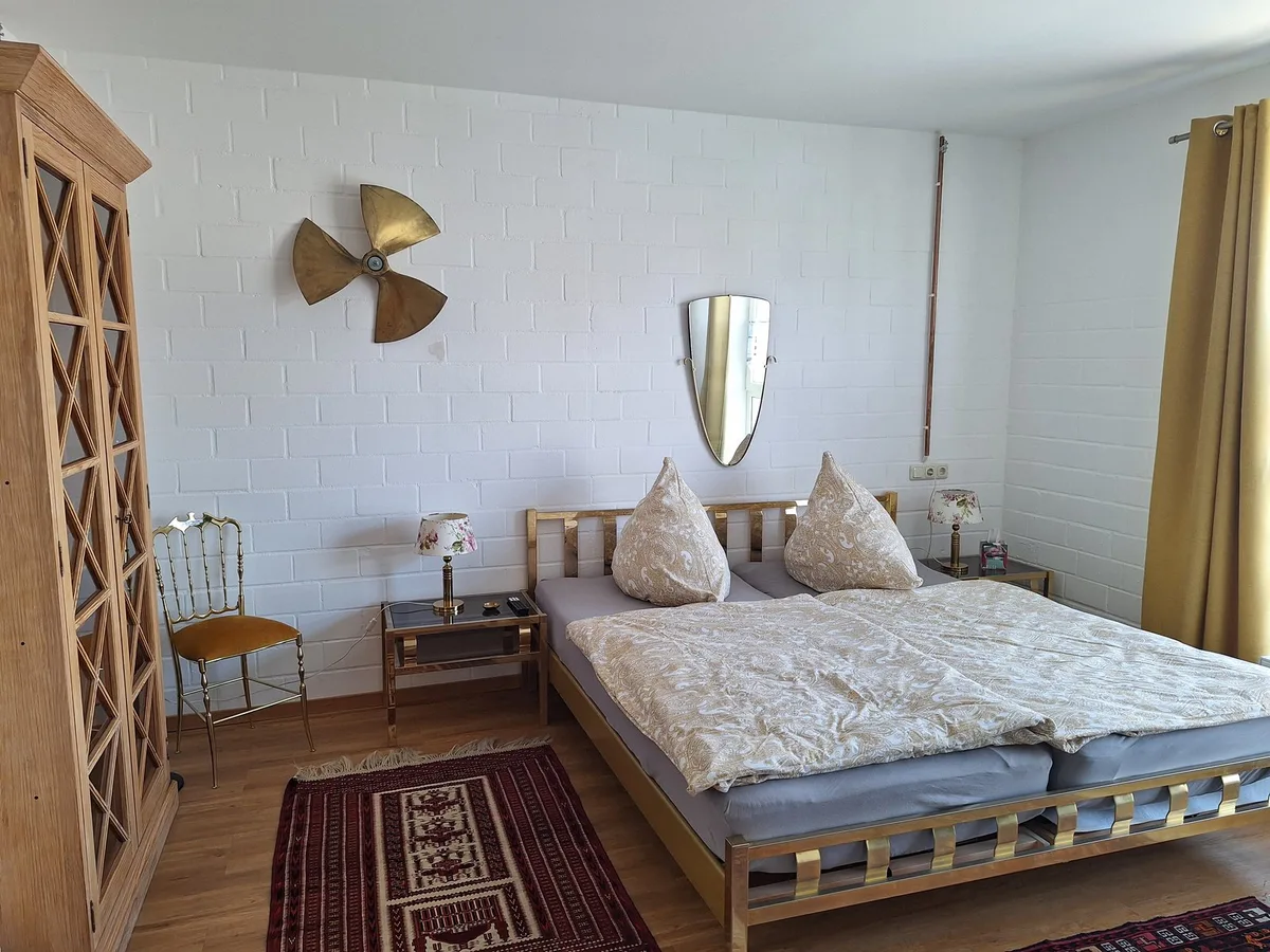 MiNe Hotel — 3