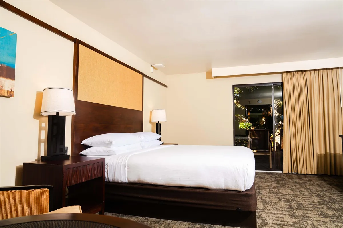 DoubleTree by Hilton Orlando Theme Park Resort — 4