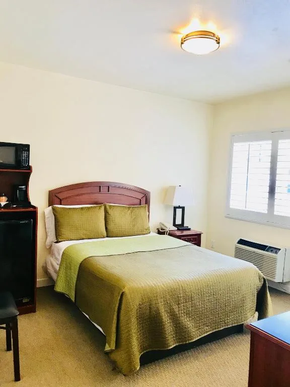 Bella Capri Inn and Suites — 2