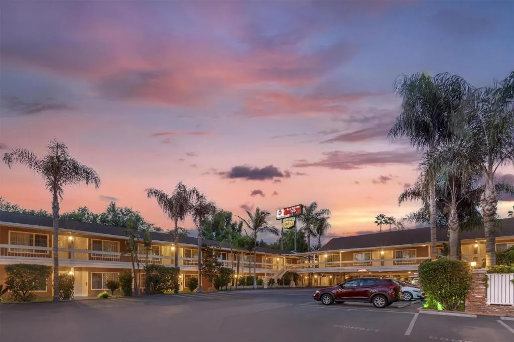 Best Western Plus Carriage Inn — 5