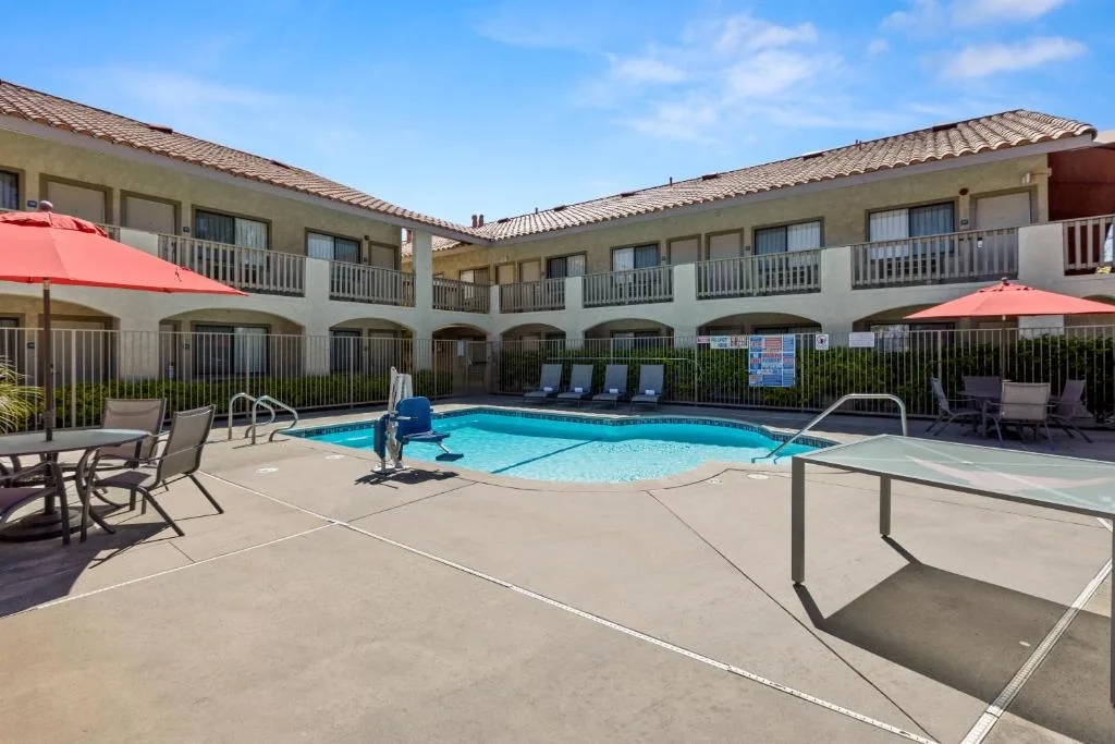 Good Nite Inn Camarillo — 4