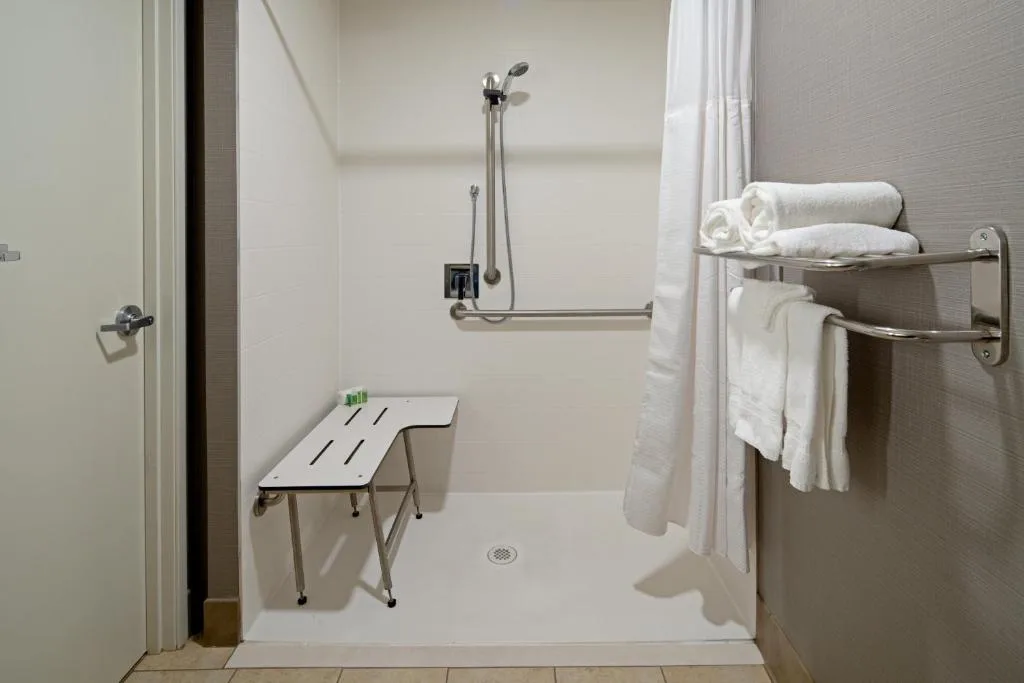 Holiday Inn Palmdale-Lancaster by IHG — 3