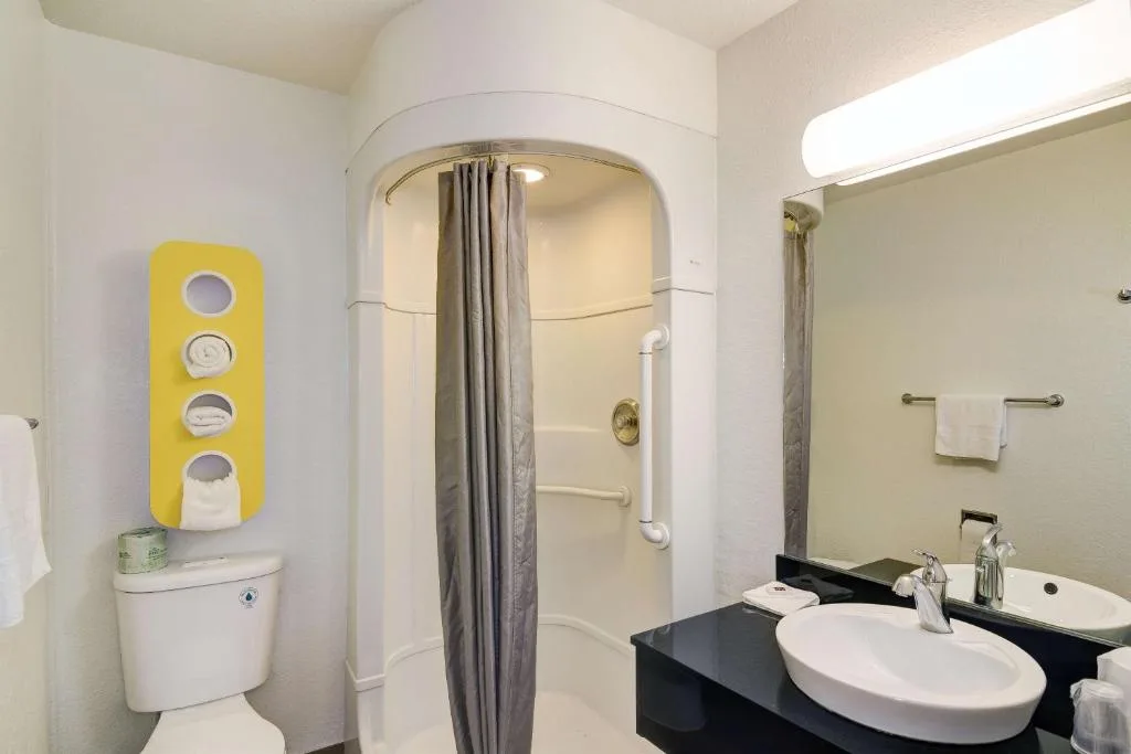 Vagabond Inn Sylmar — 3