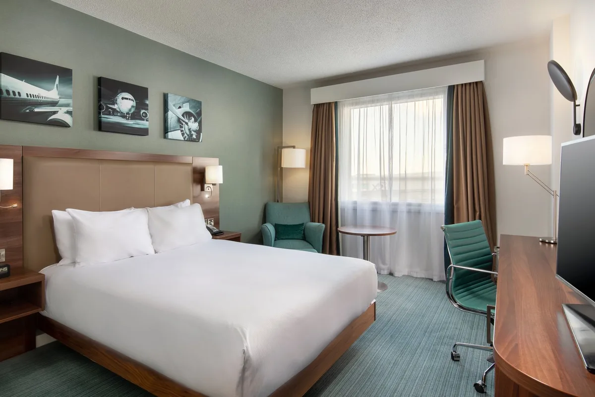 Hilton Garden Inn London Heathrow Airport — 5
