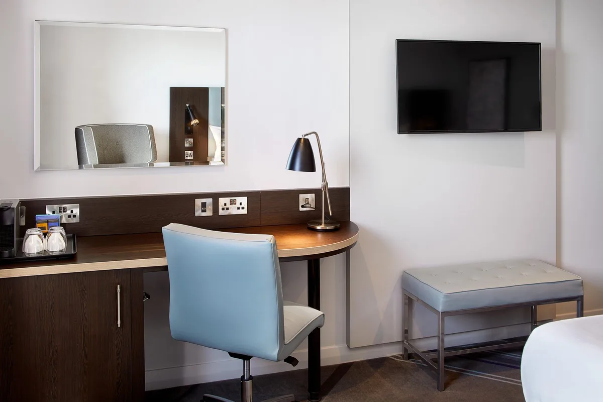 Premier Inn London Heathrow Airport Terminal 4 hotel — 5