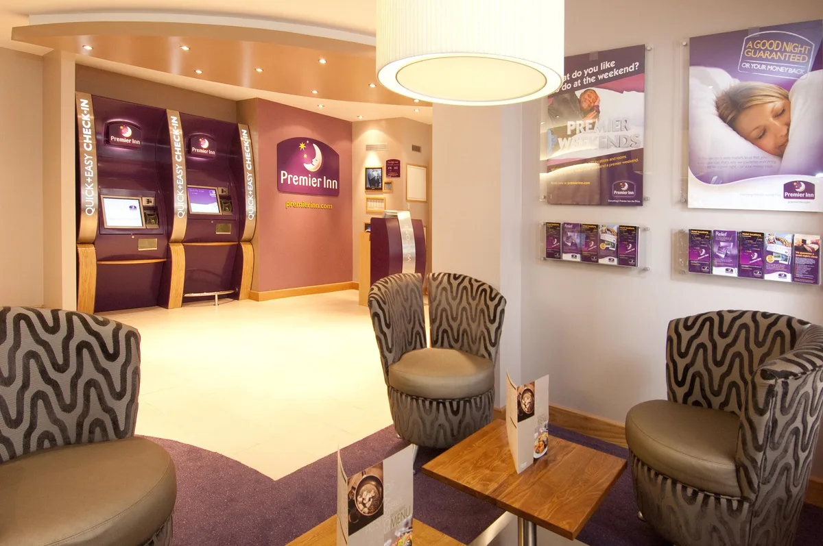Premier Inn Sunbury (Kempton Park) hotel — 3