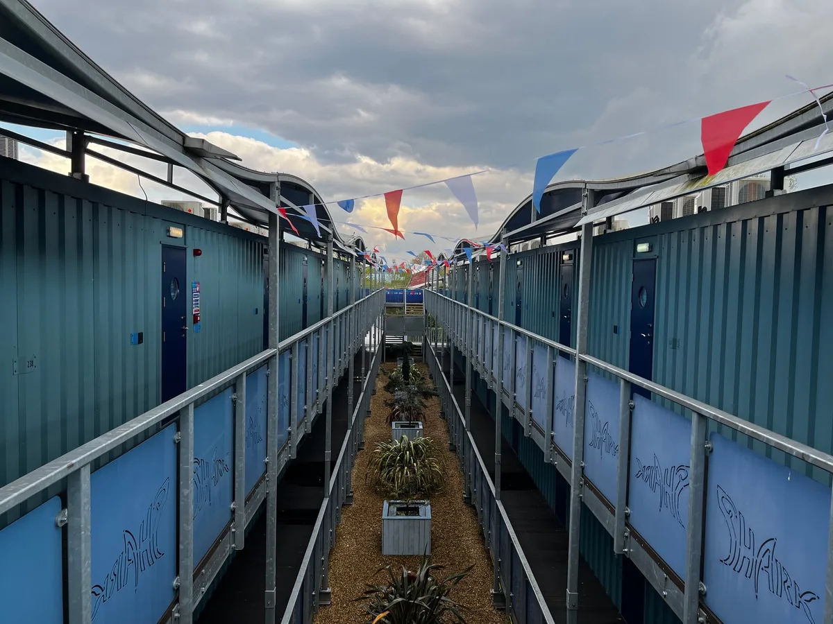 Thorpe Shark Cabins — 4