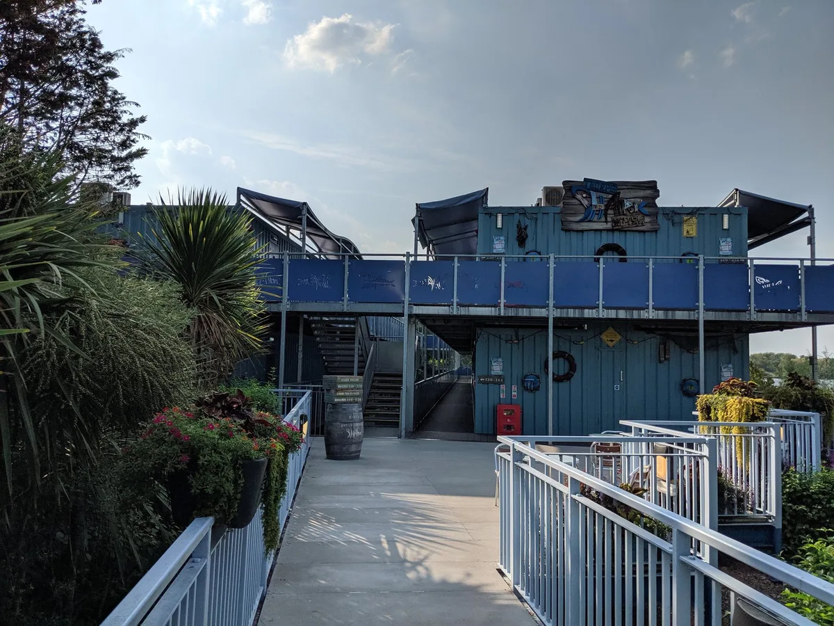 Thorpe Shark Cabins — 5