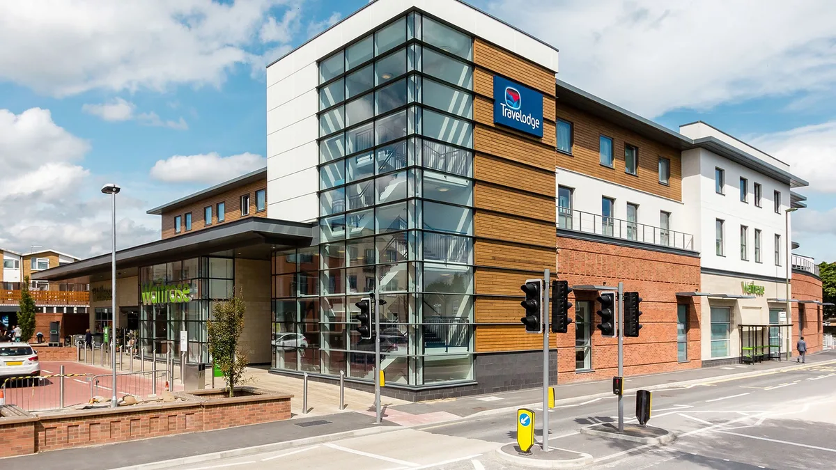 Travelodge Egham — 2