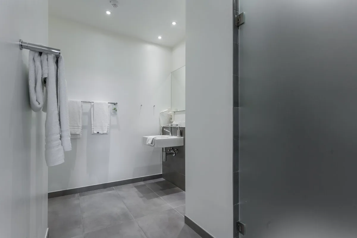 Mercur Hotel — 2