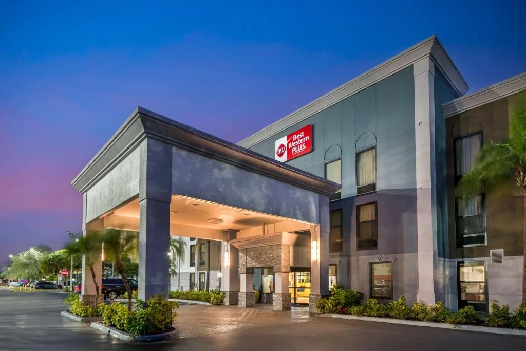 Best Western Plus Universal Inn - Free Shuttle to Universal Studios!
