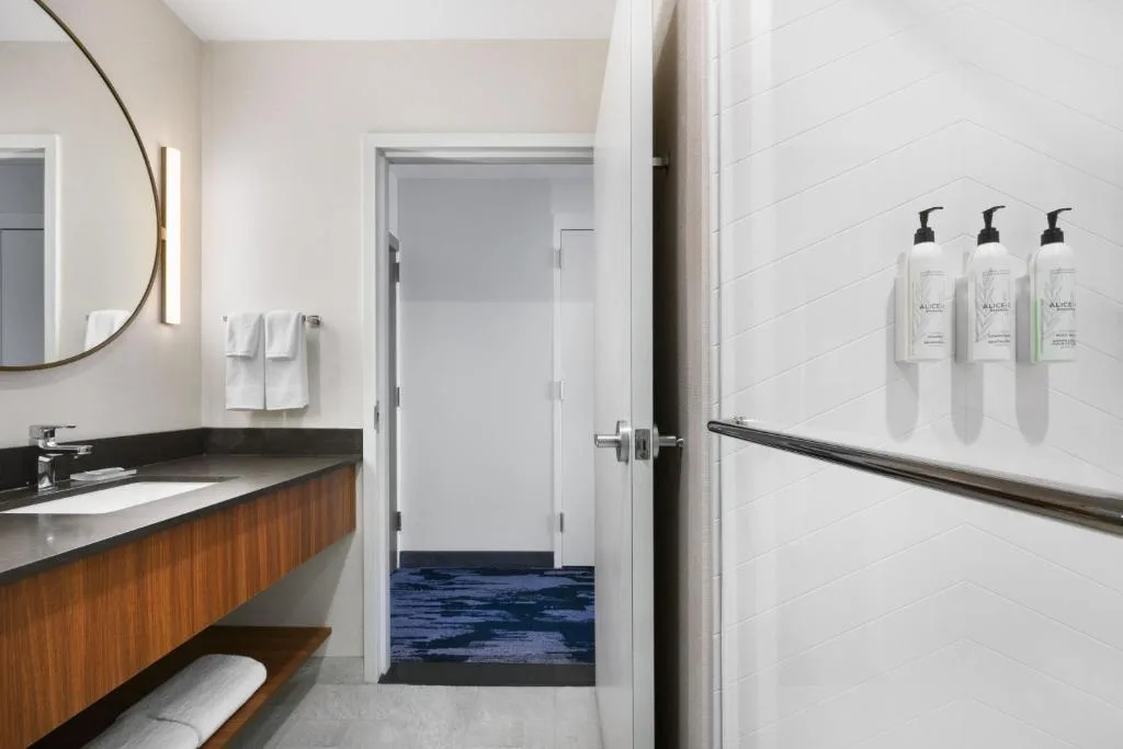 Fairfield by Marriott Inn & Suites Orlando at Millenia — 3