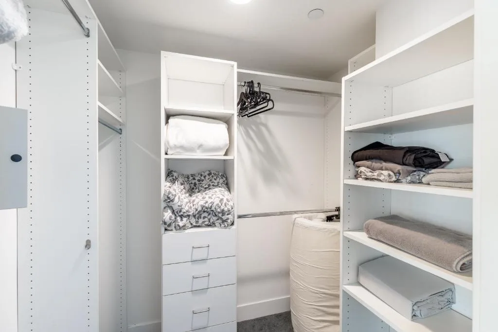 Hollywood Furnished Apartments — 2