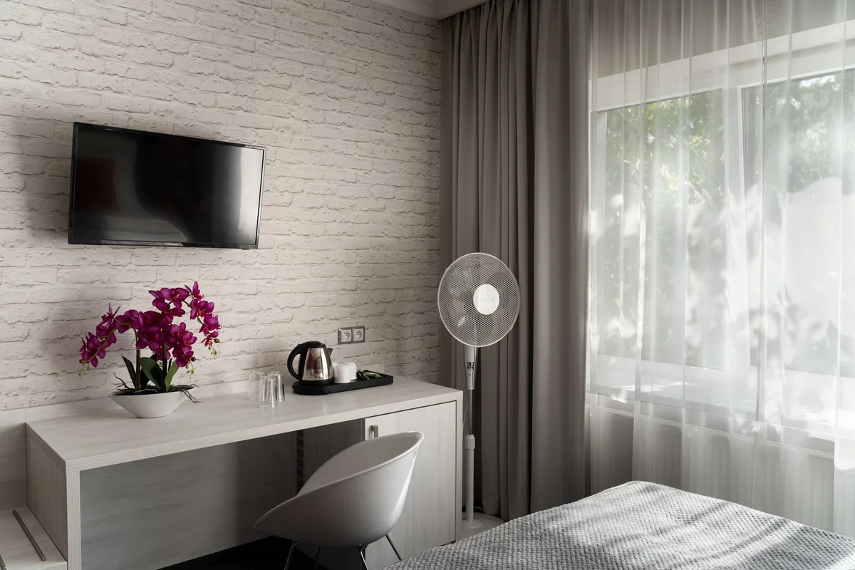 Grand Petit Hotel — 2